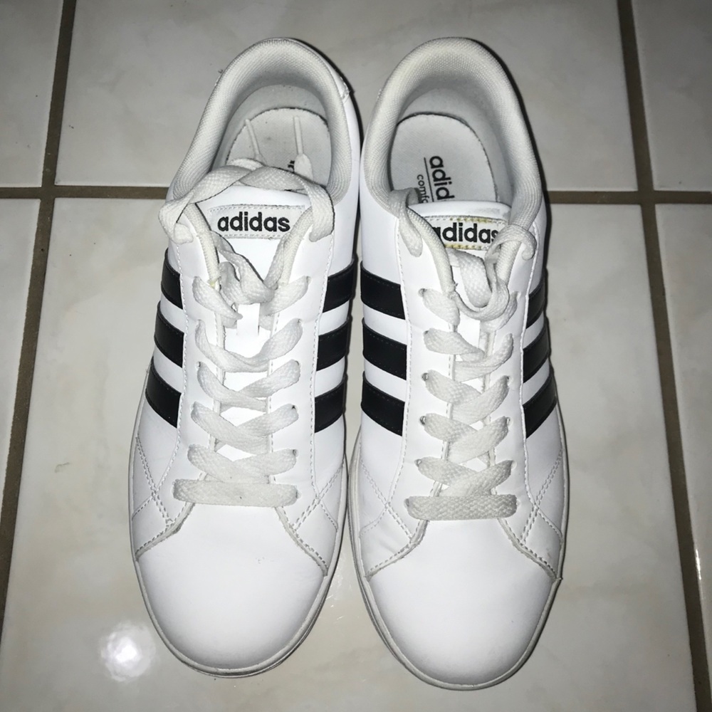 Adidas Neo Baseline Sneaker WMNS White Blck AW4409